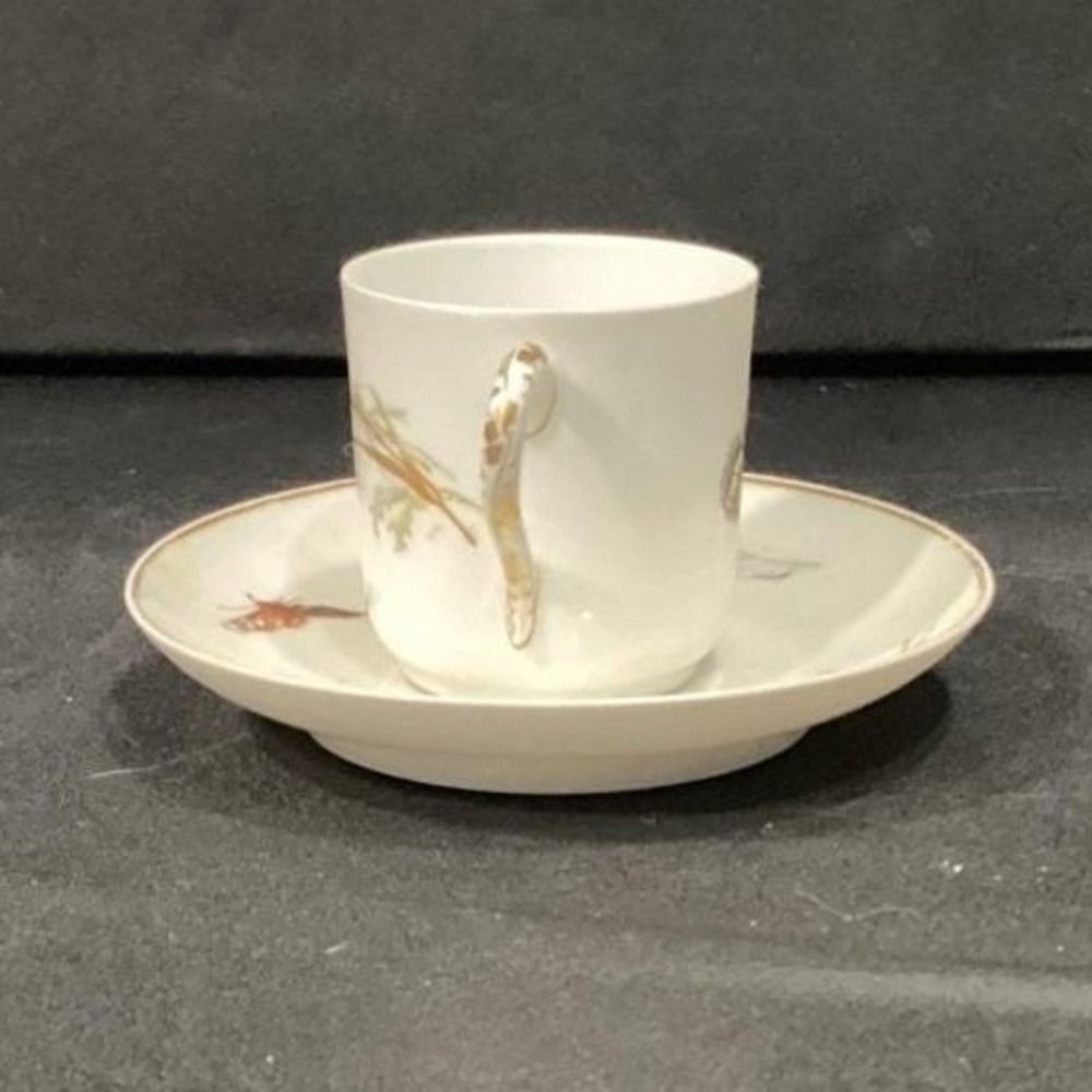 Haviland Limoges Meadow Visitors Teacup & Saucer, Two Piece Set Butterfly Design - Picture 12 of 17